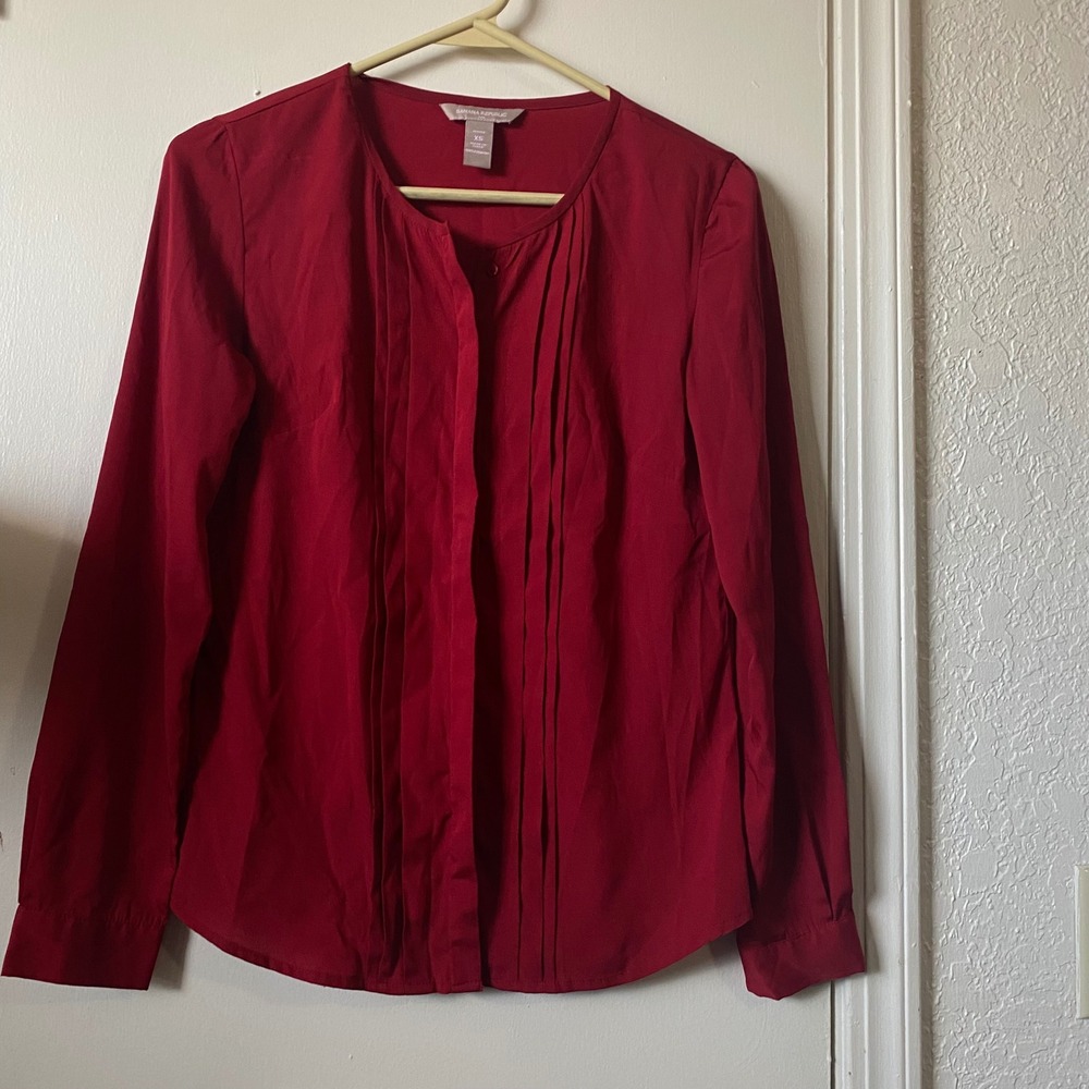 Banana Republic‎ Red Wine XS Petite Long Pleated No Iron Cotton Hidden Buttons